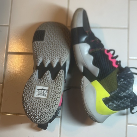 Jordan’s - Picture 4 of 5